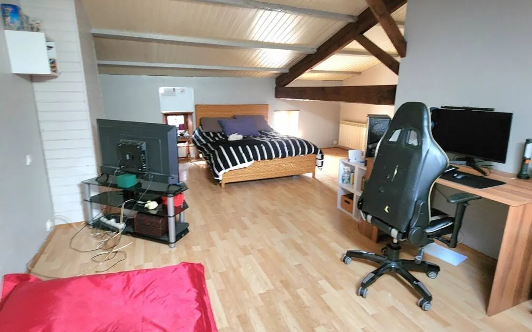 Photo 8