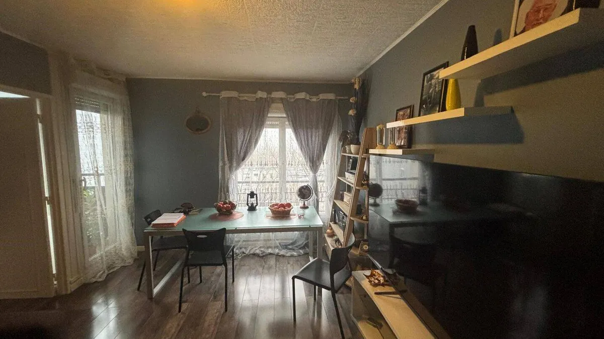 Photo 3