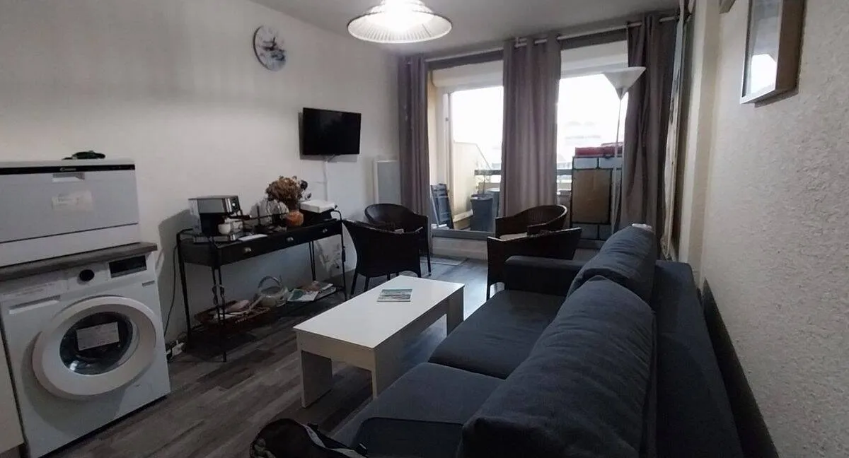 Photo 8