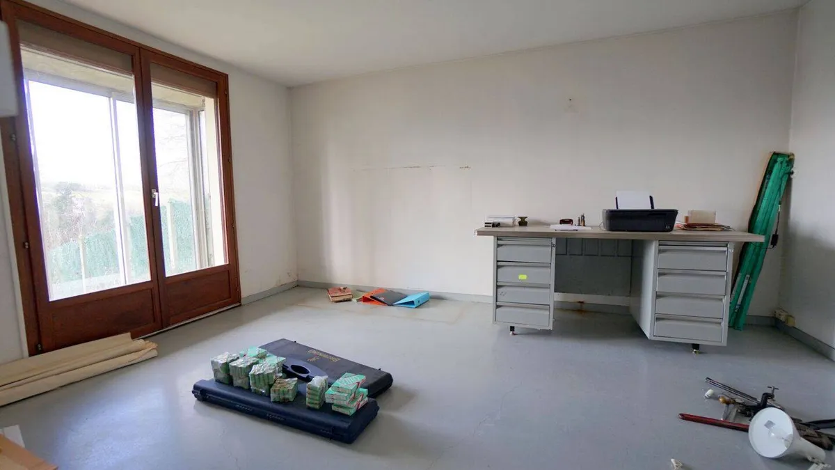 Photo 15