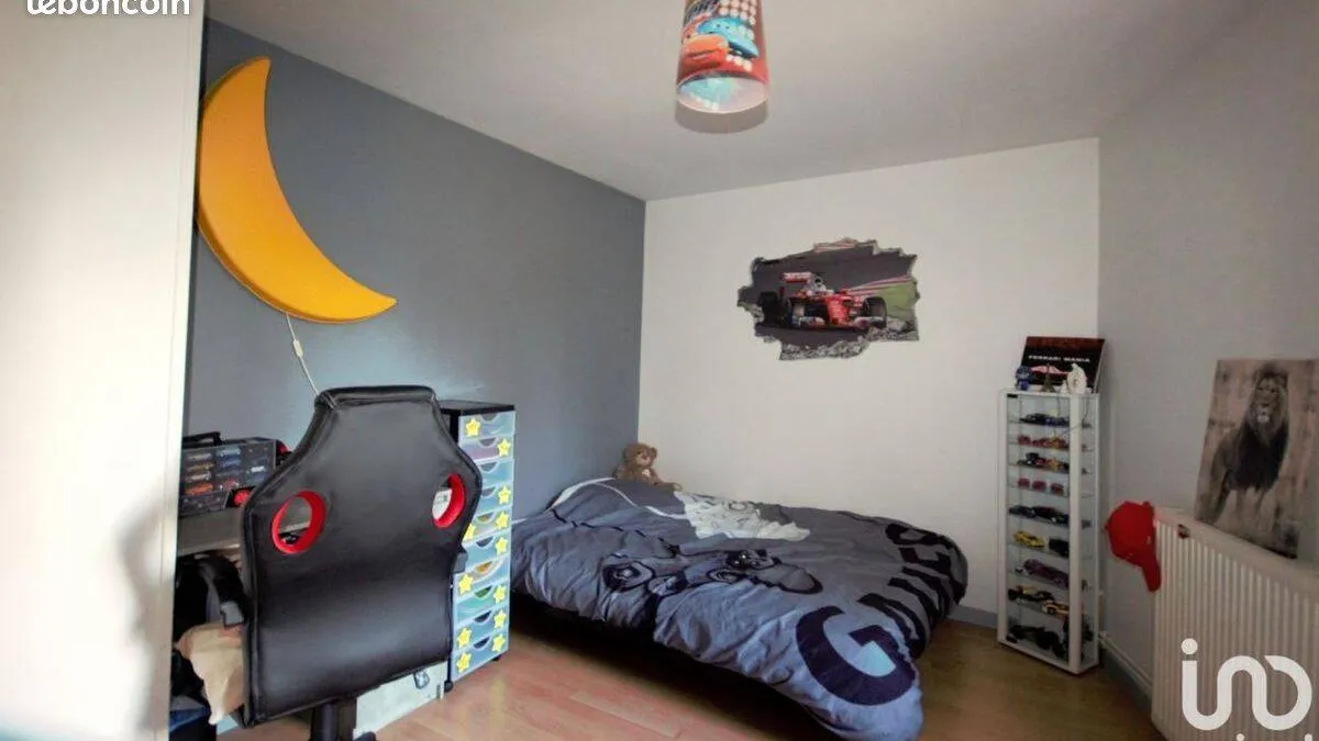 Photo 9