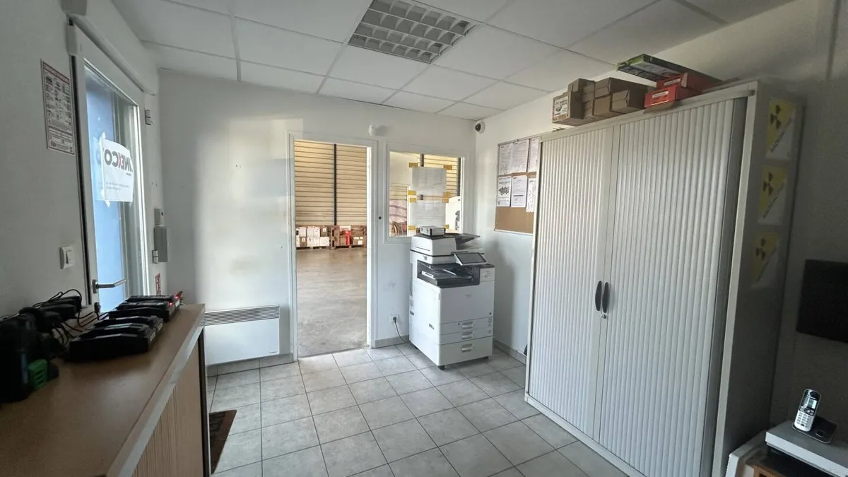 Photo 3