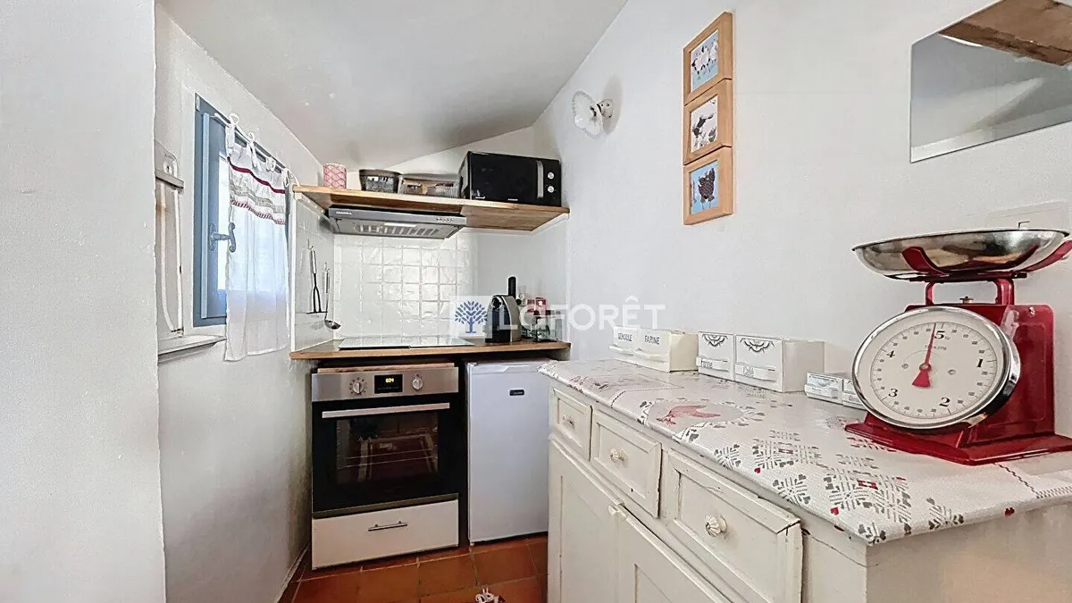 Photo 6