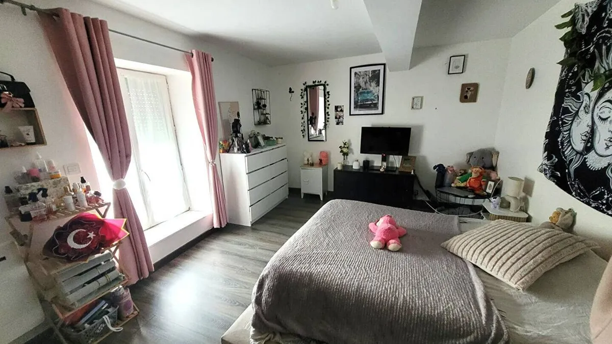 Photo 6