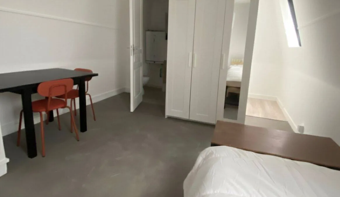 Photo 3