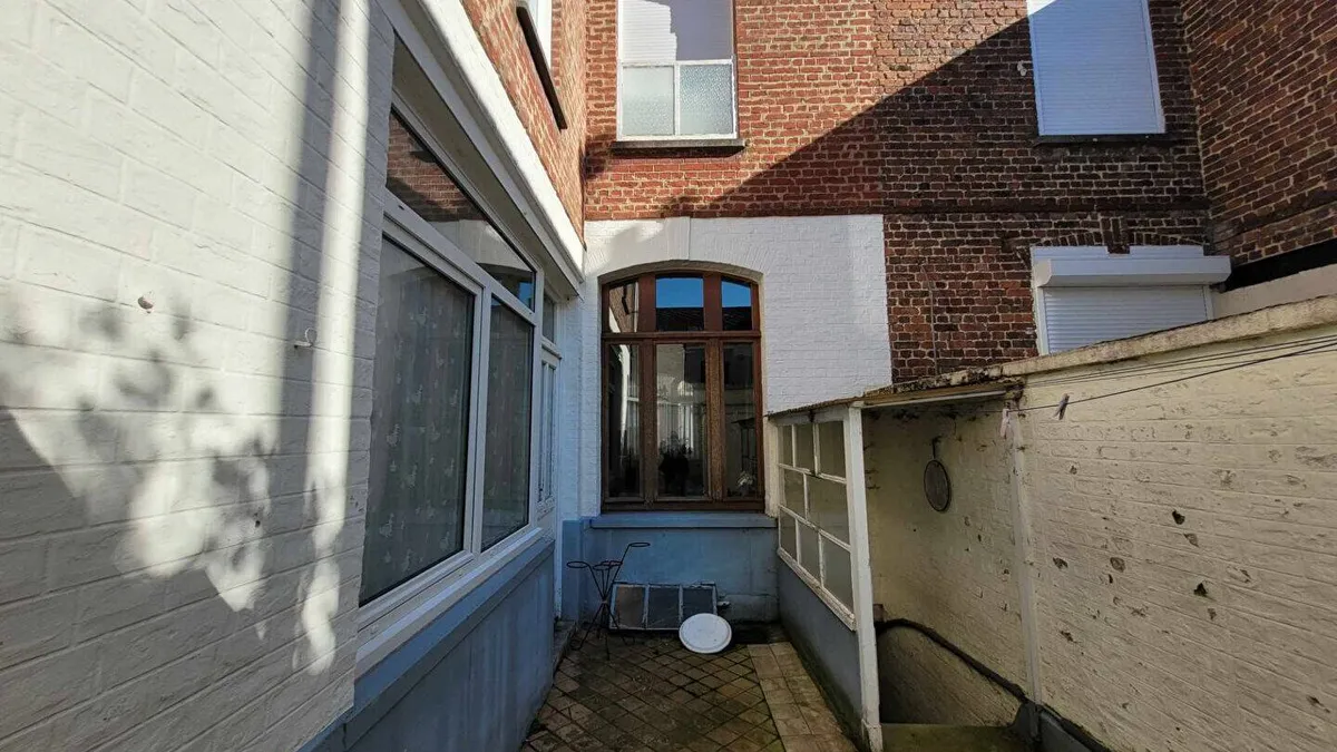 Photo 8