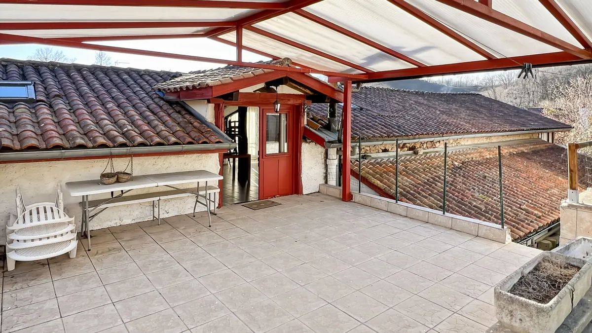 Photo 19