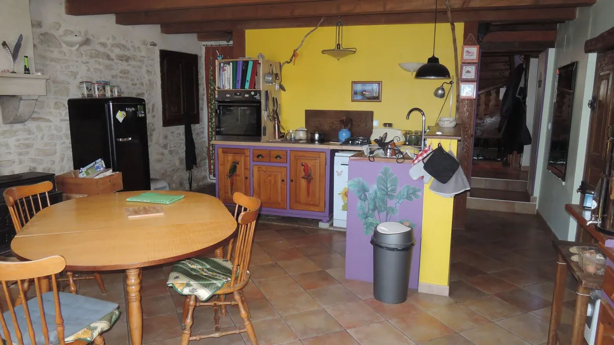 Photo 6