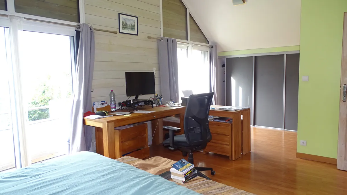 Photo 8