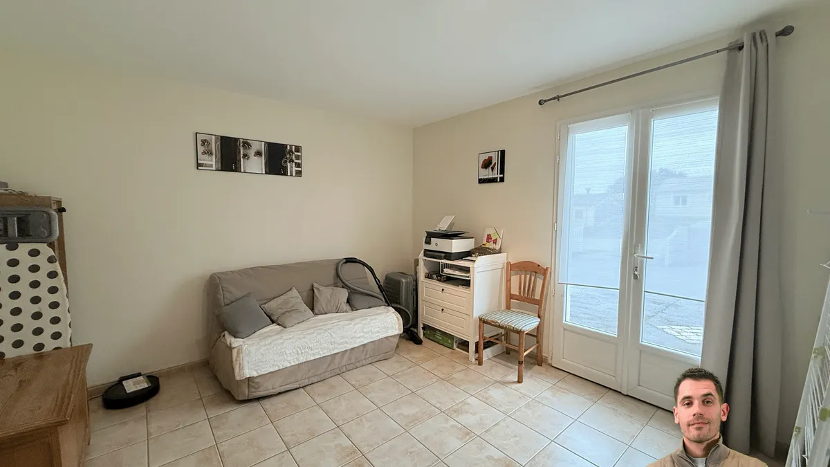 Photo 8