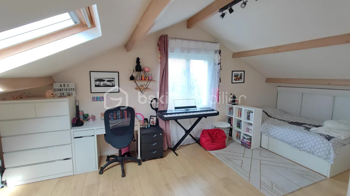 Photo 23