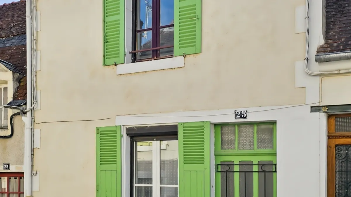 Photo 1