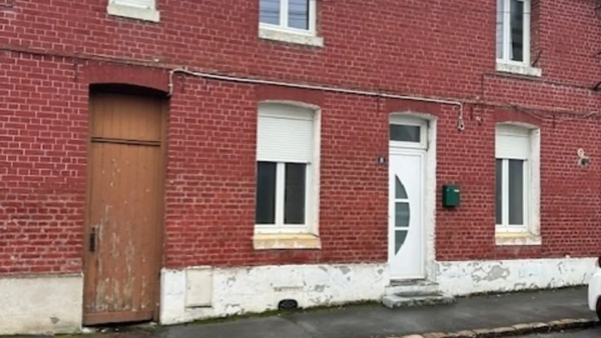Photo 1