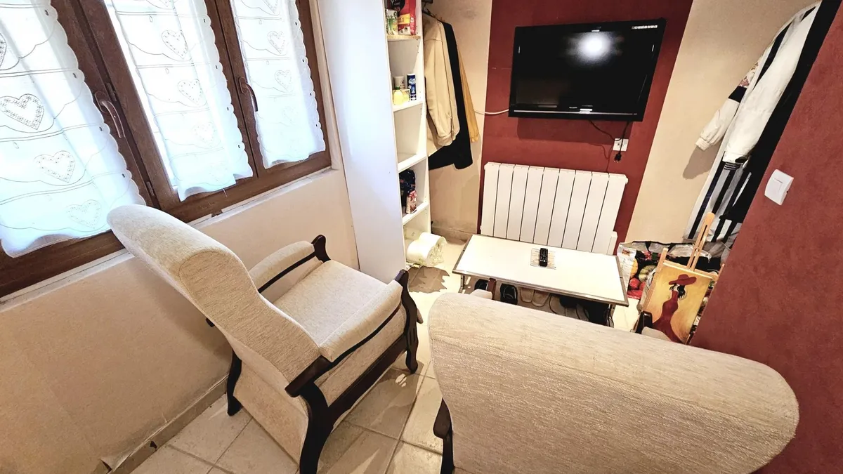 Photo 6