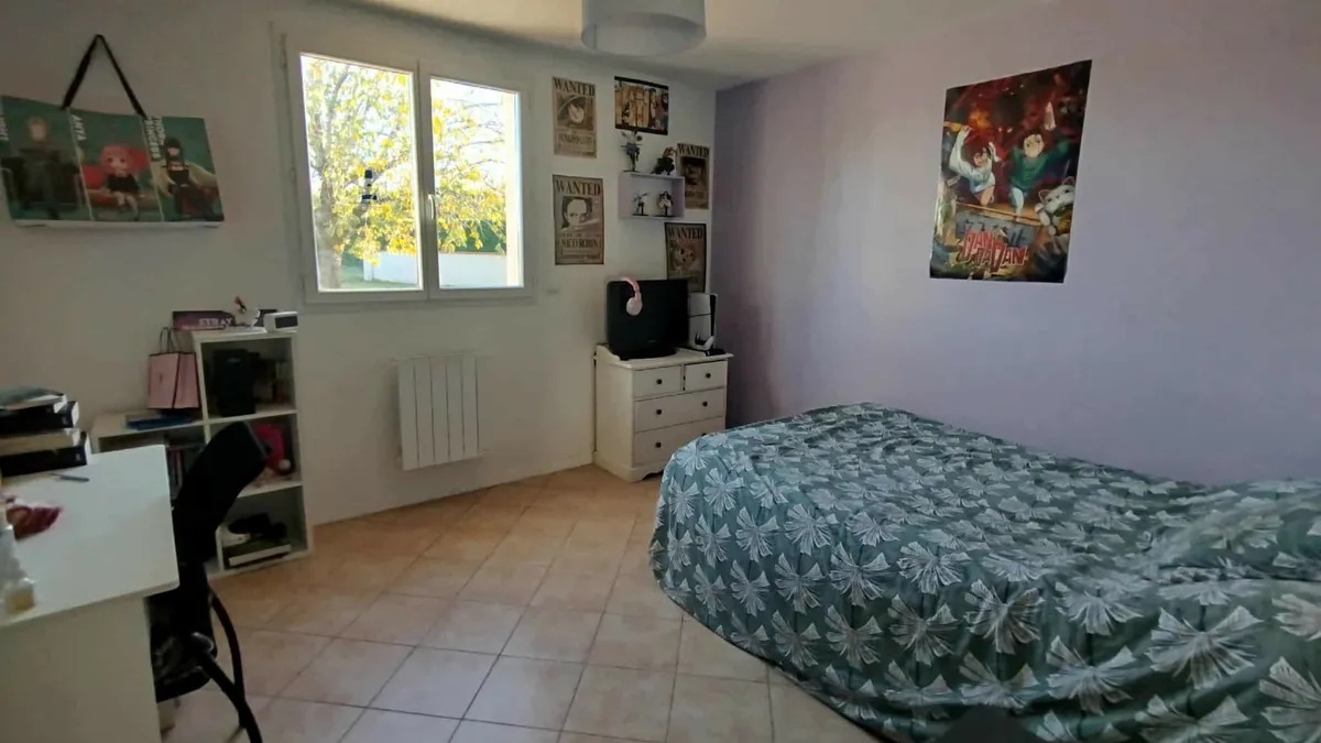 Photo 9
