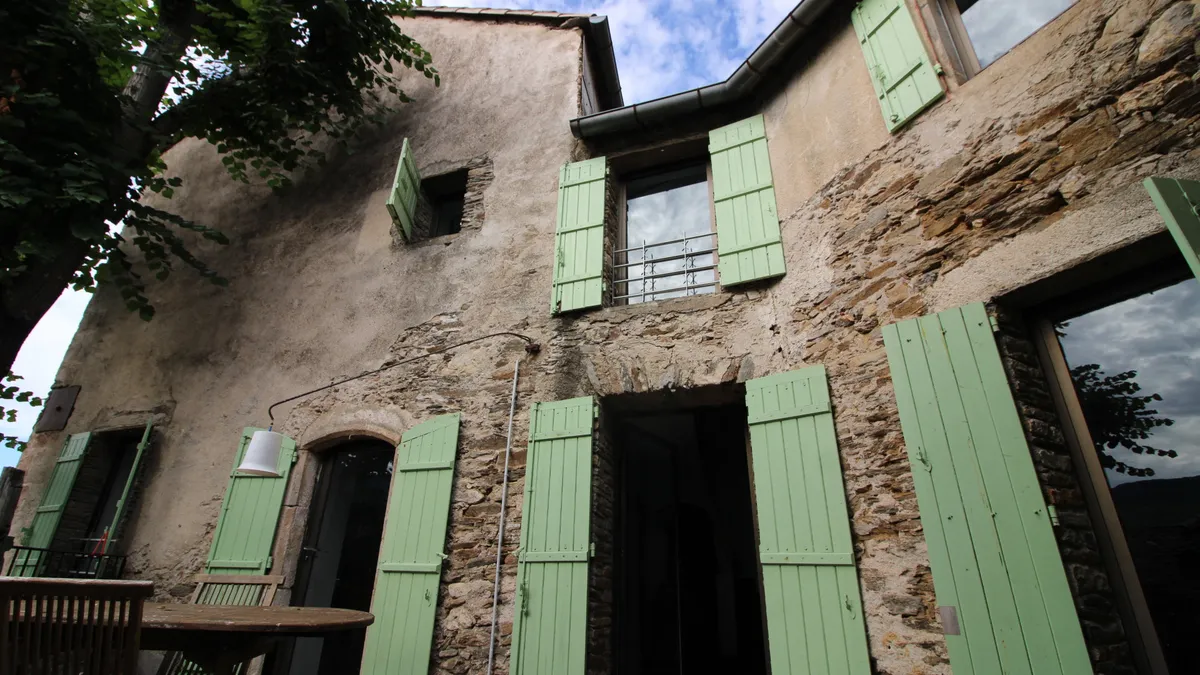 Photo 28