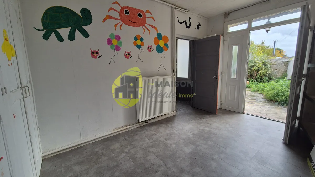 Photo 8
