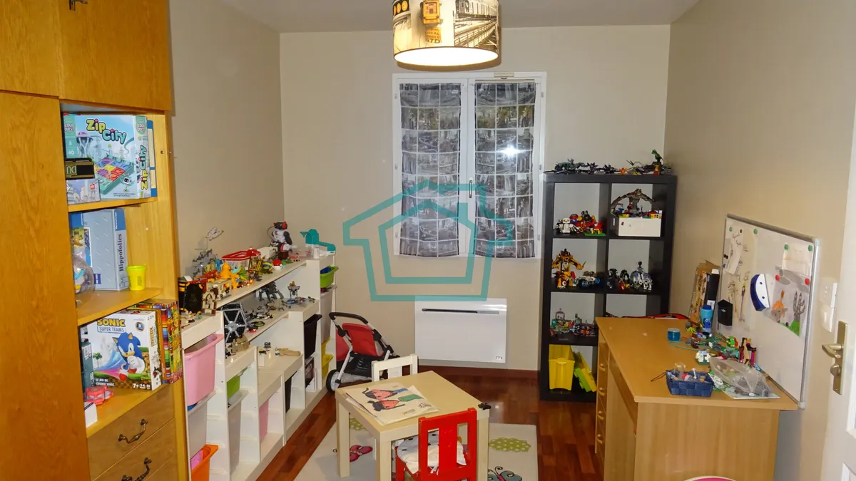 Photo 6