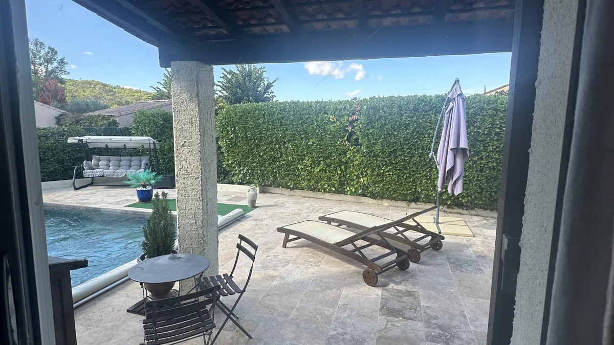 Photo 18