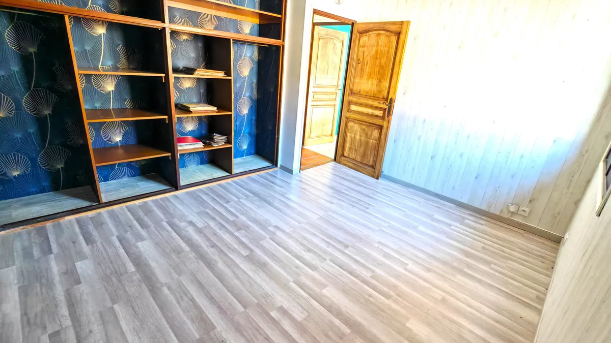 Photo 13