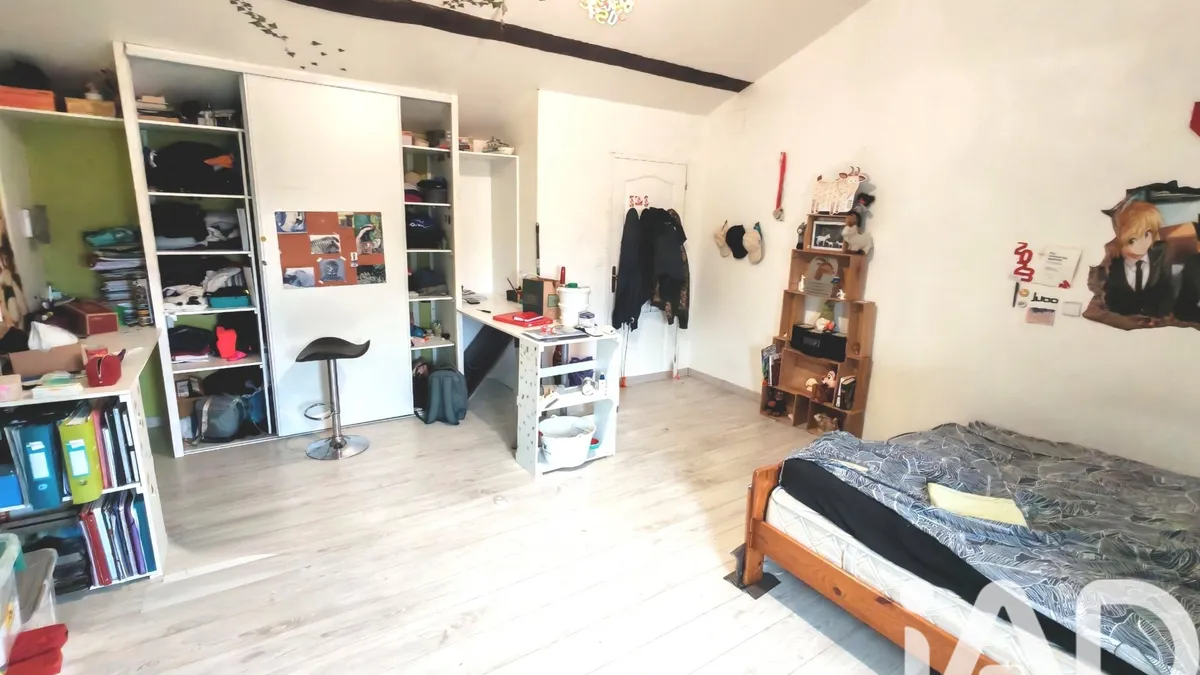Photo 11