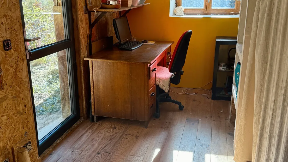 Photo 8