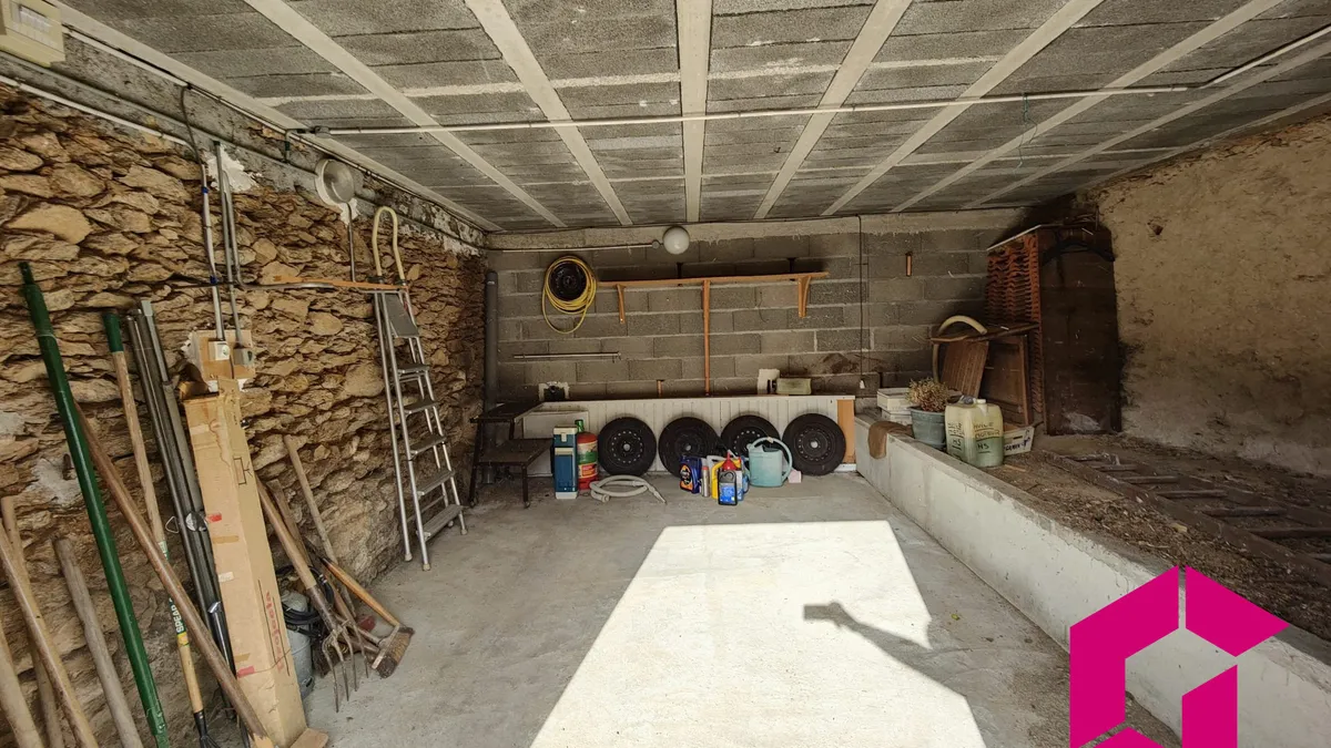 Photo 13