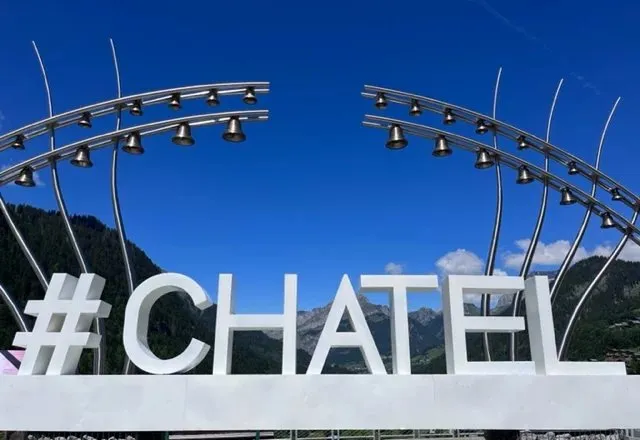 Photo 6