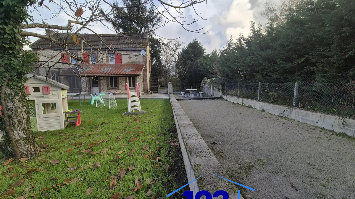 Photo 10