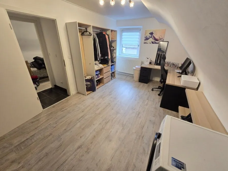 Photo 6
