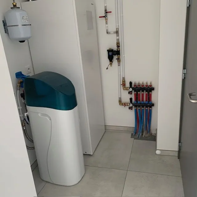 Photo 11