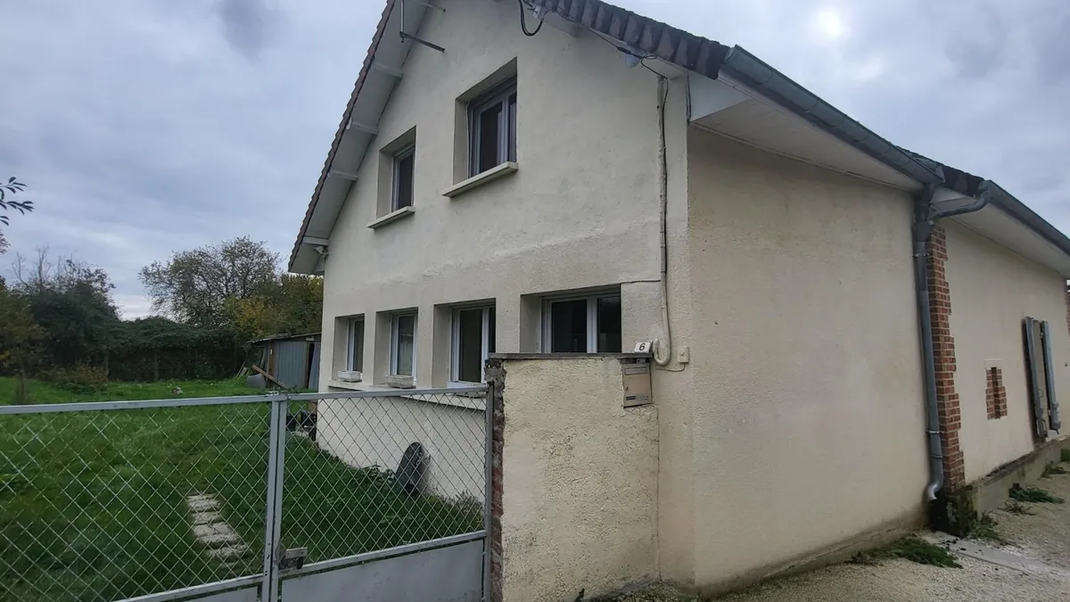 Photo 10