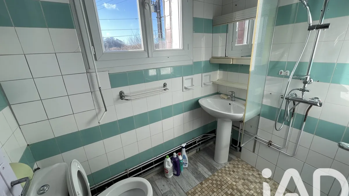 Photo 9