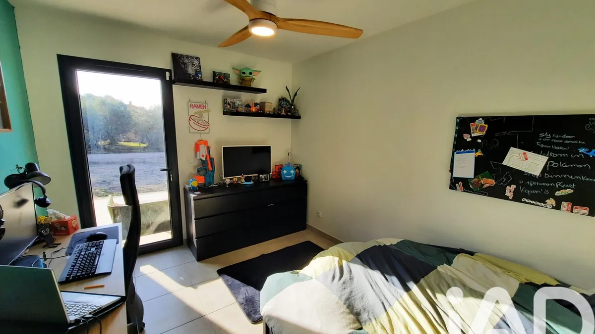 Photo 7