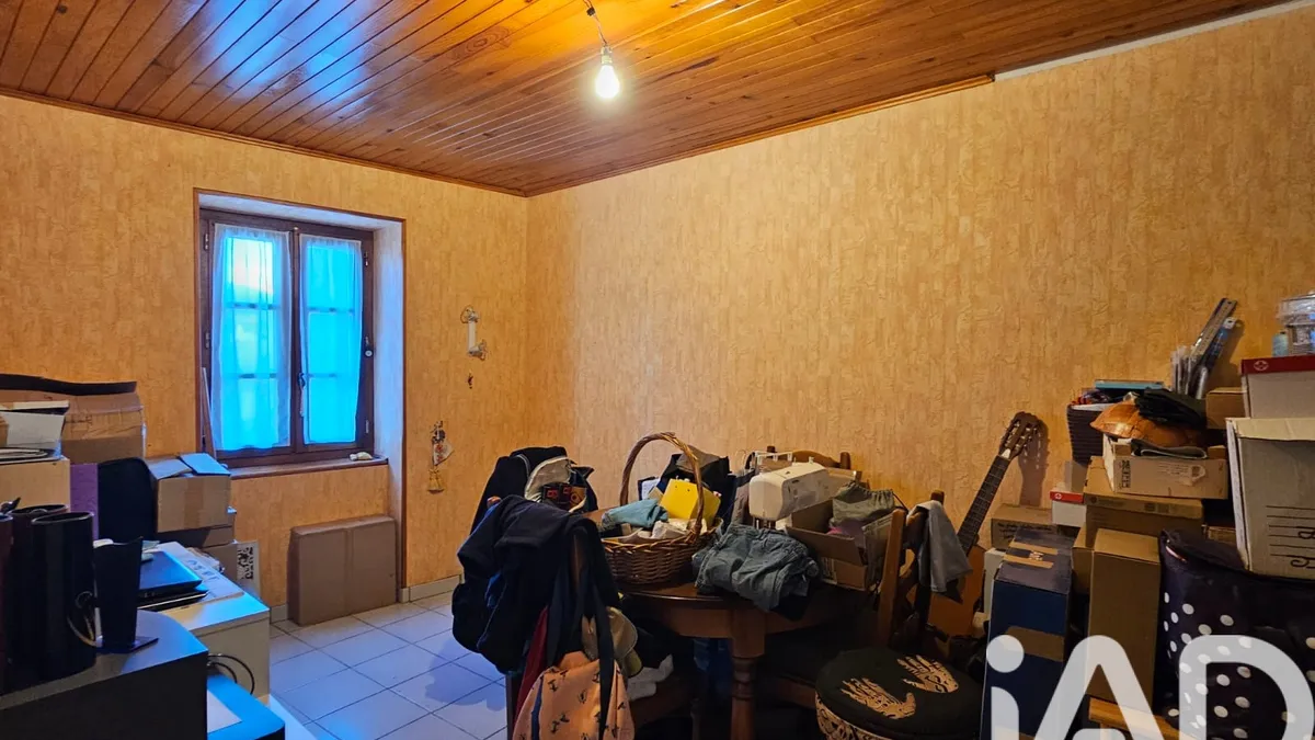 Photo 12