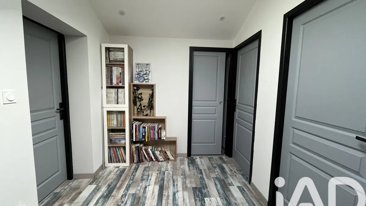 Photo 8