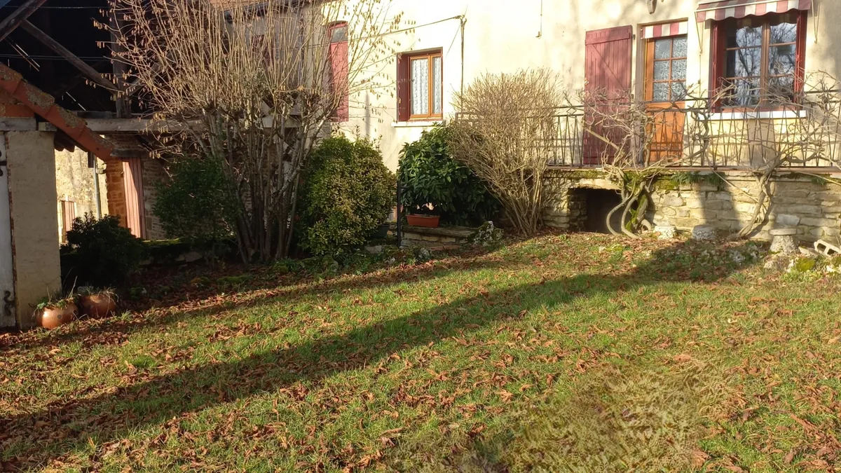 Photo 10