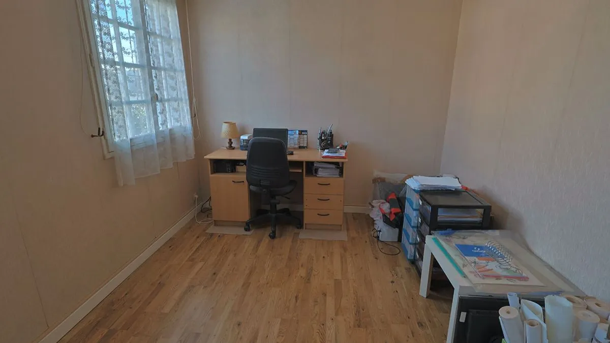 Photo 16