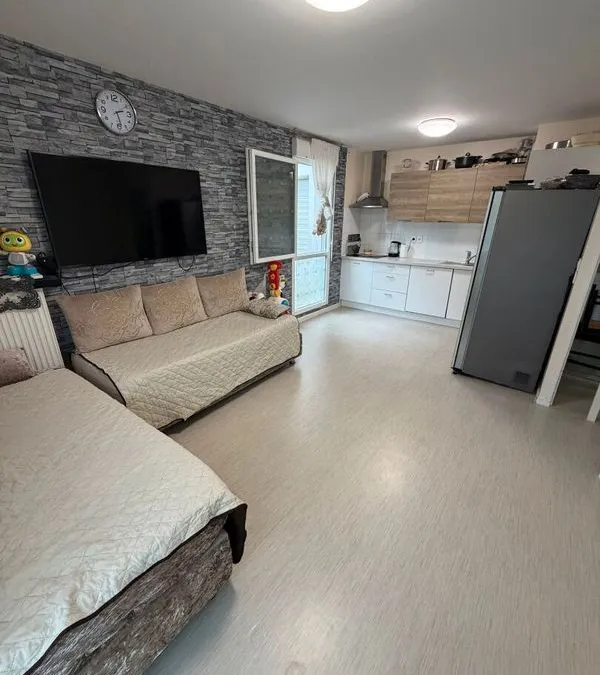 Photo 3