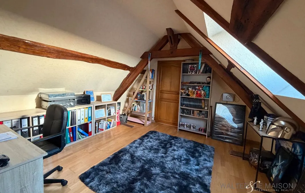 Photo 12