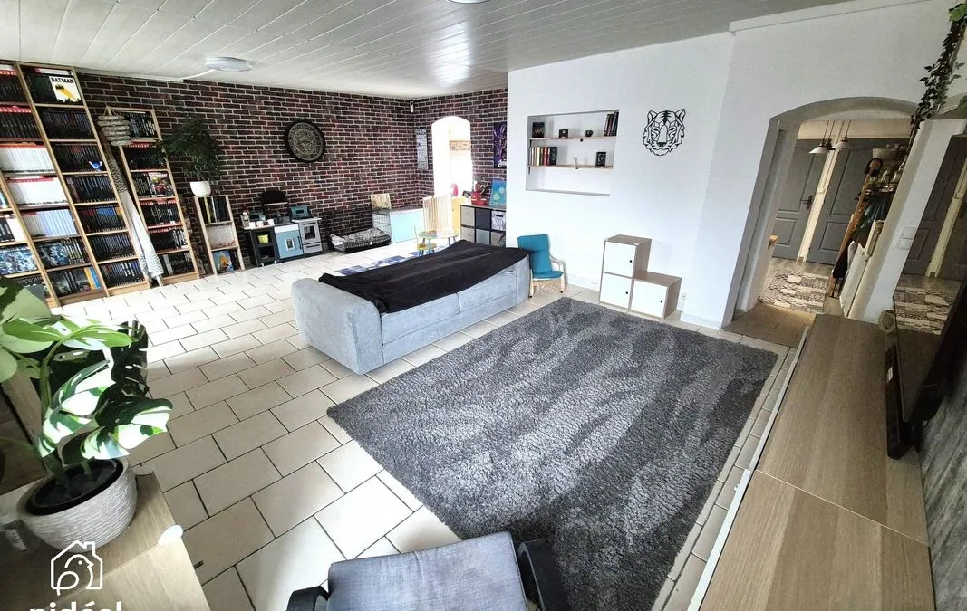 Photo 3