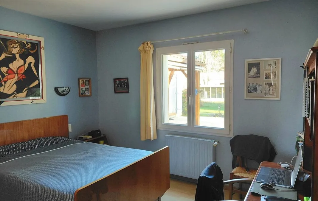 Photo 10