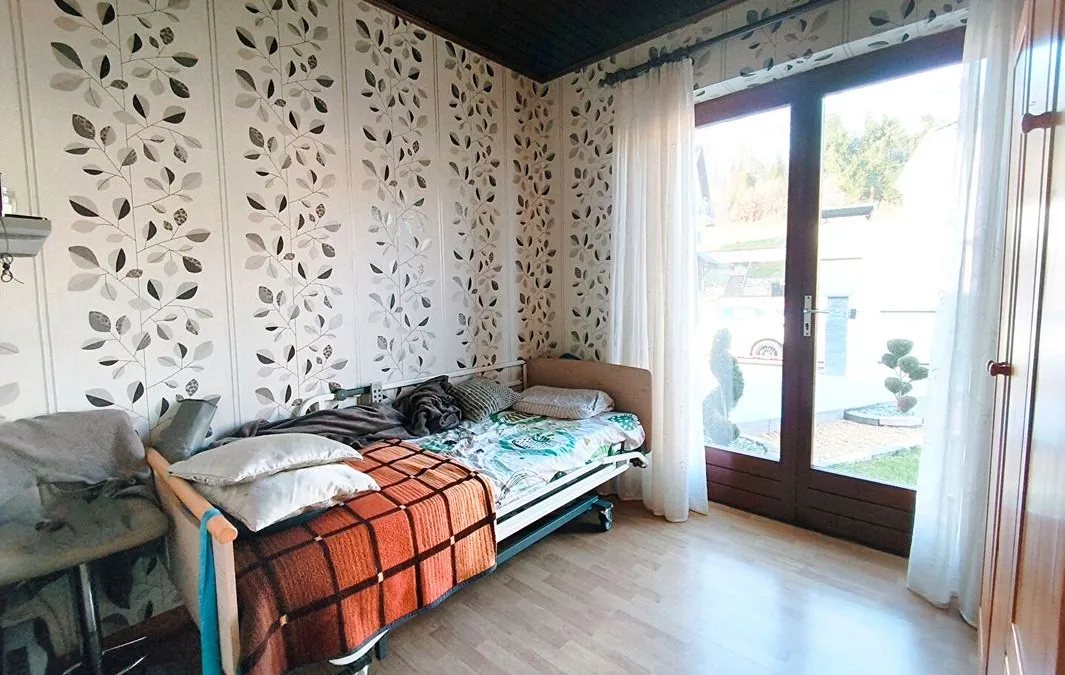 Photo 6