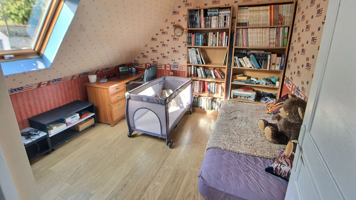 Photo 10