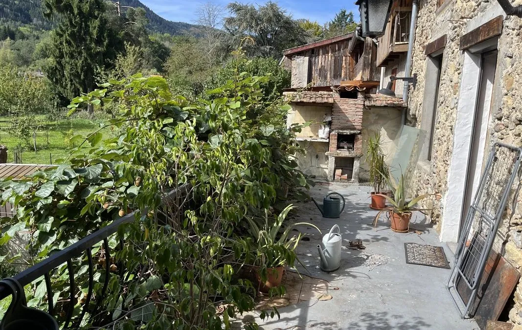Photo 10