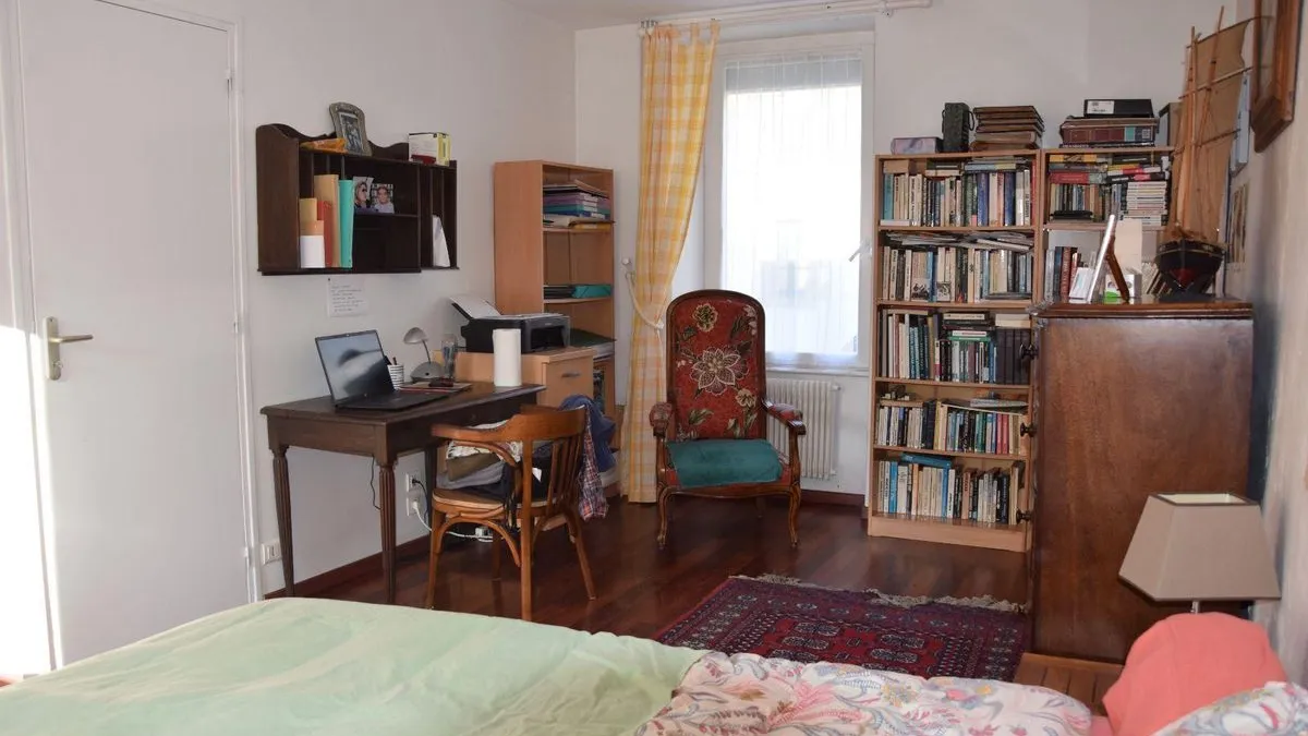 Photo 8