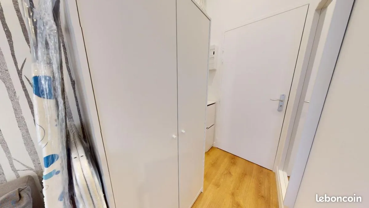 Photo 8