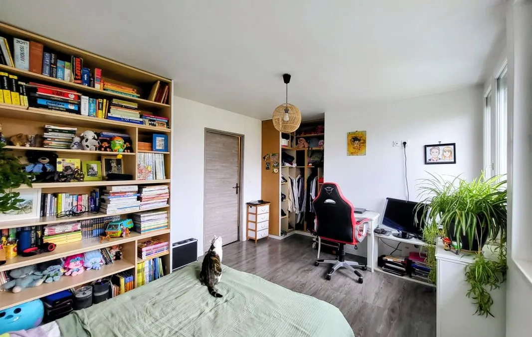 Photo 10