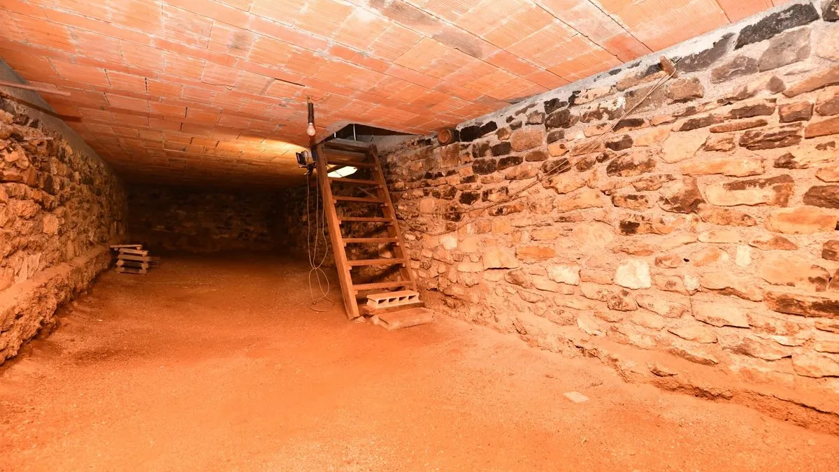 Photo 18