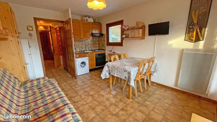 Photo 3
